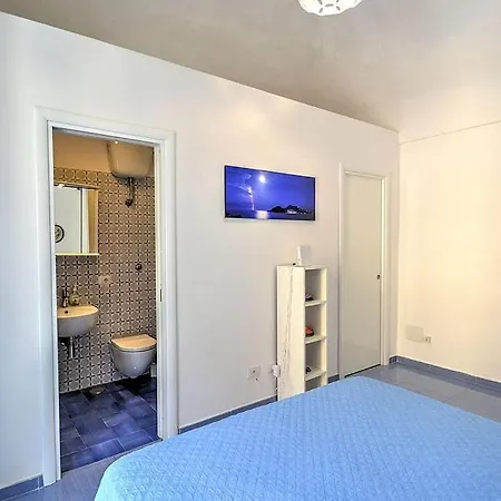 Montechiaro Sleeps 3 Air Con Wifi * Meta